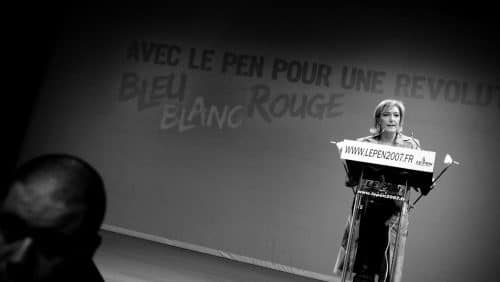 Ihre populistischen Parolen zeigen Wirkung: Marine Le Pen hat ihre Partei zurück in die französische Nationalversammlung geführt, Foto: www.flickr.com / Gueorgui Tcherednitchenko