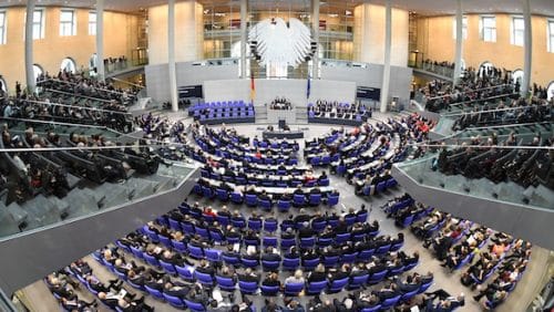 Full House: Am 24. Oktober 2017 konstituierte sich der 19. Deutsche Bundestag in Berlin (c) dpa/Ralf Hirschberger
