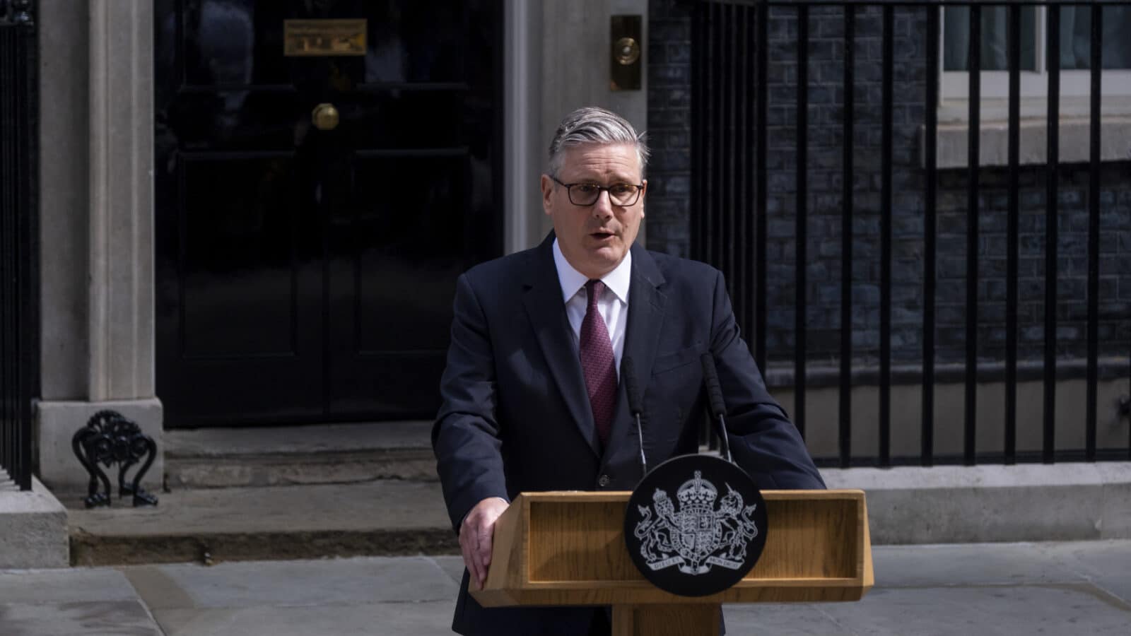 Der britische Premierminister Keir Starmer erklärt in der Downing Street 10 seinen Rücktritt. Foto: picture alliance / ZUMAPRESS.com | Seiya Tanase